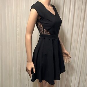 Black women sleeveless dress